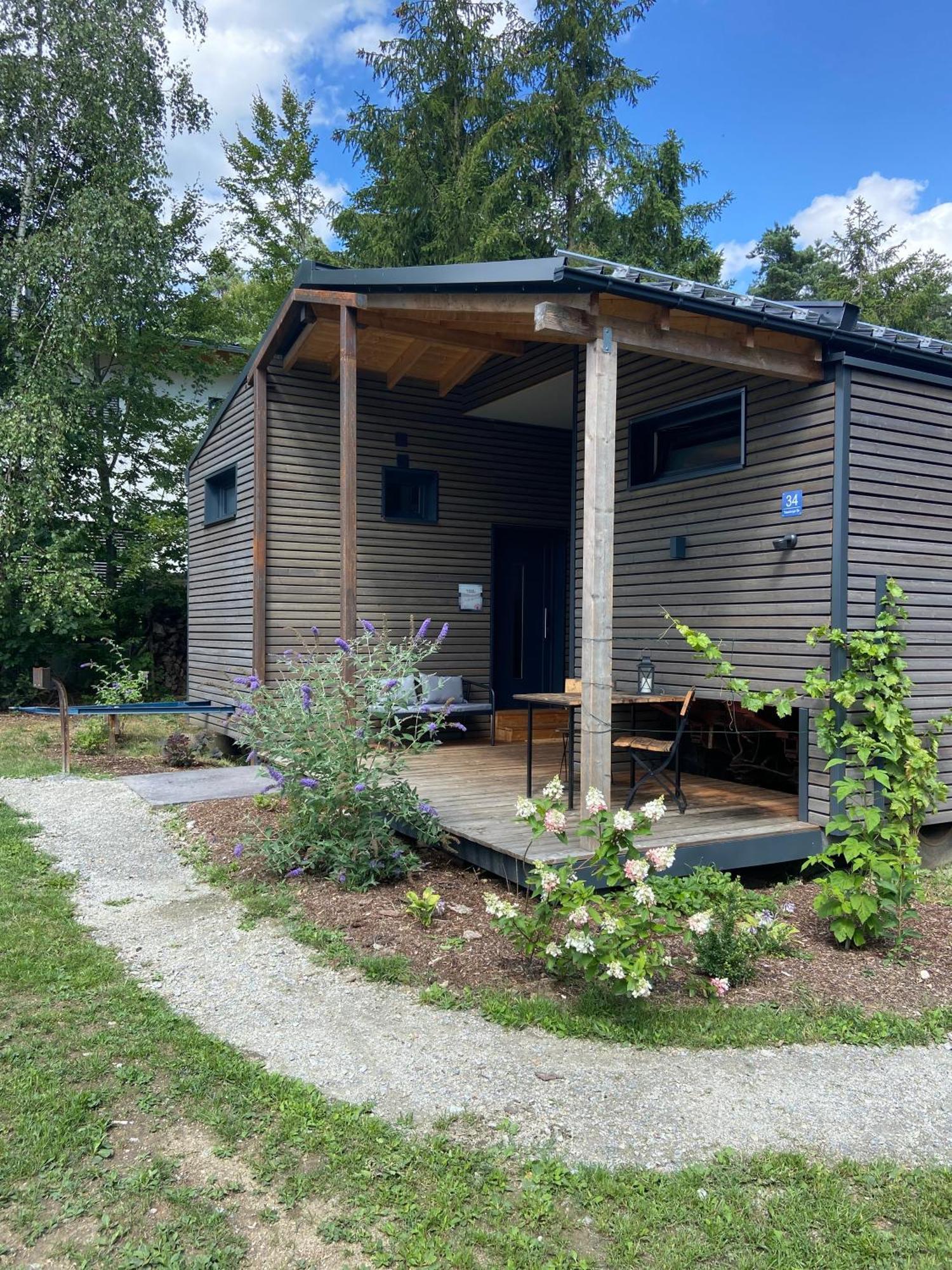 Modernes Tinyhouse Trailer Cabins Am Waldrand - Mit Seezugang Eging Bagian luar foto