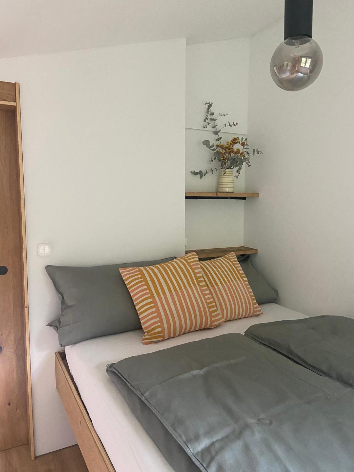Modernes Tinyhouse Trailer Cabins Am Waldrand - Mit Seezugang Eging Bagian luar foto