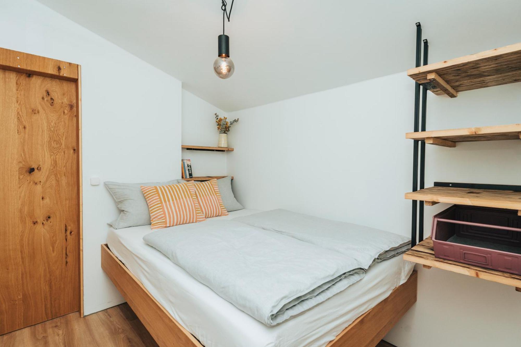 Modernes Tinyhouse Trailer Cabins Am Waldrand - Mit Seezugang Eging Bagian luar foto