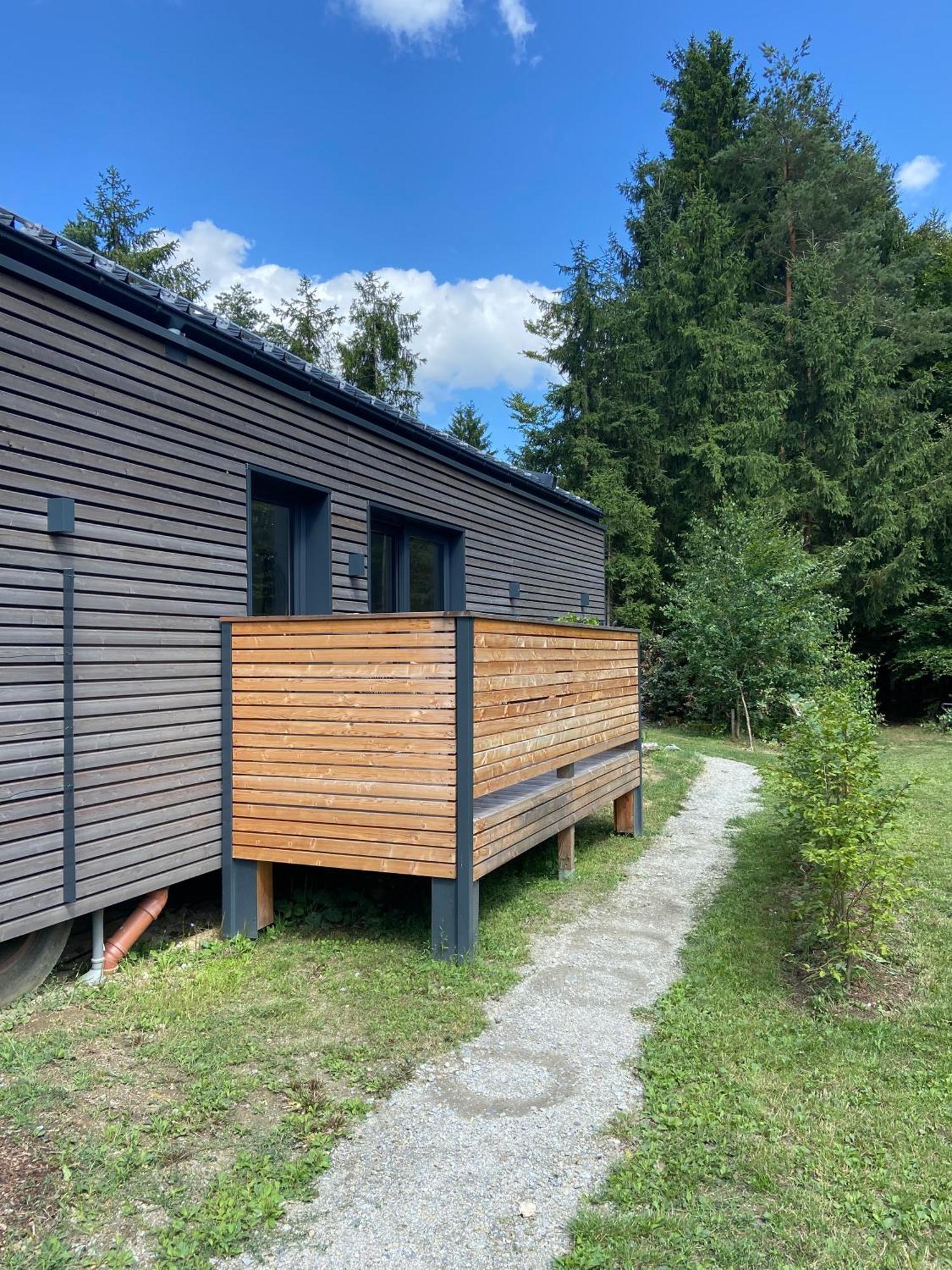 Modernes Tinyhouse Trailer Cabins Am Waldrand - Mit Seezugang Eging Bagian luar foto