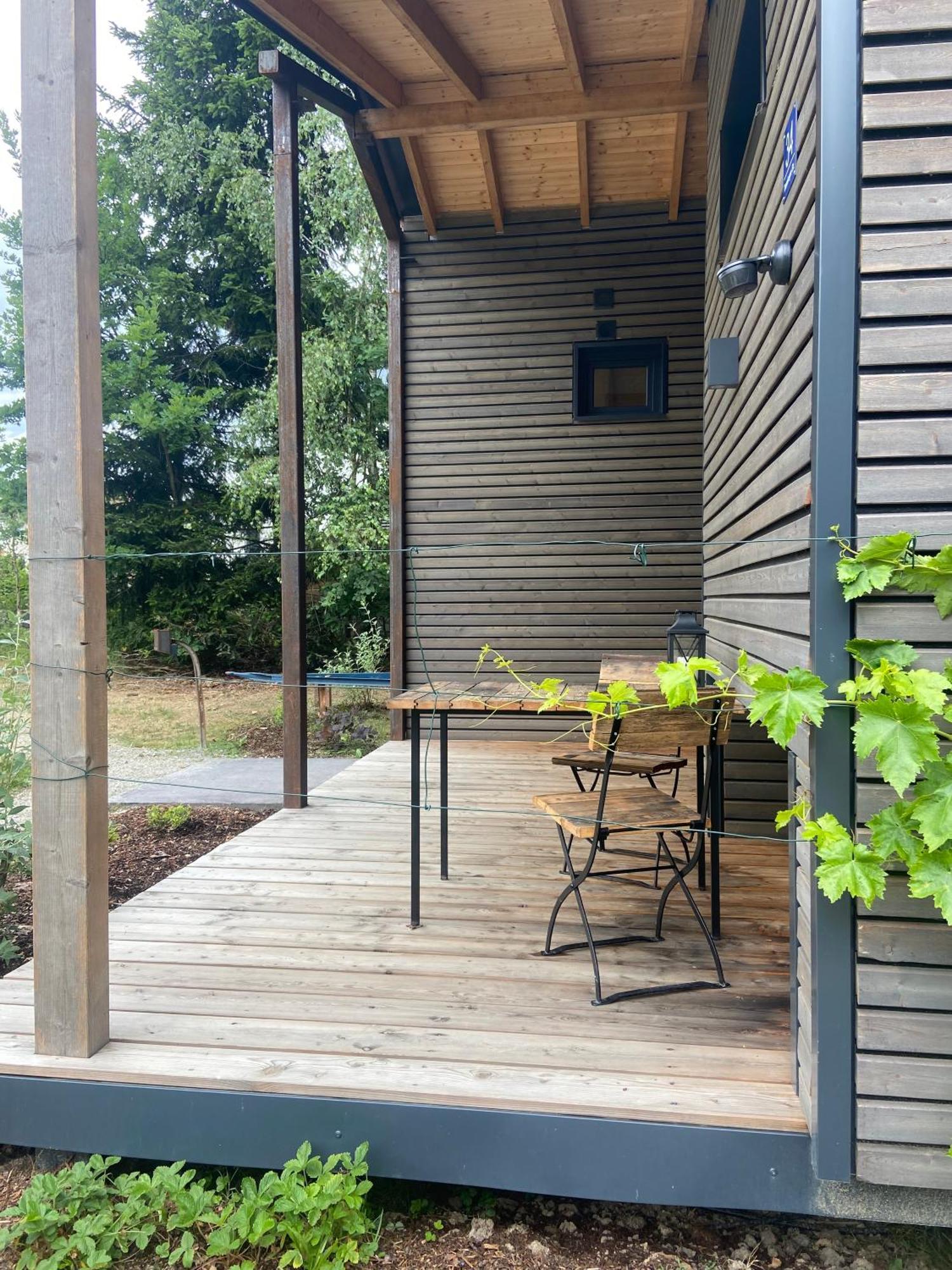 Modernes Tinyhouse Trailer Cabins Am Waldrand - Mit Seezugang Eging Bagian luar foto
