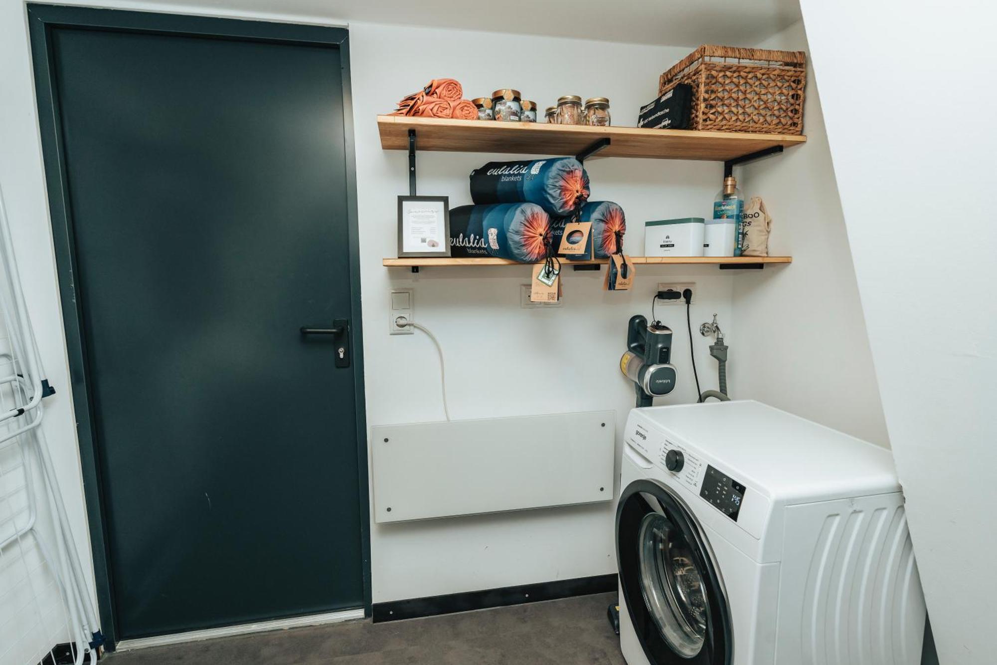 Modernes Tinyhouse Trailer Cabins Am Waldrand - Mit Seezugang Eging Bagian luar foto